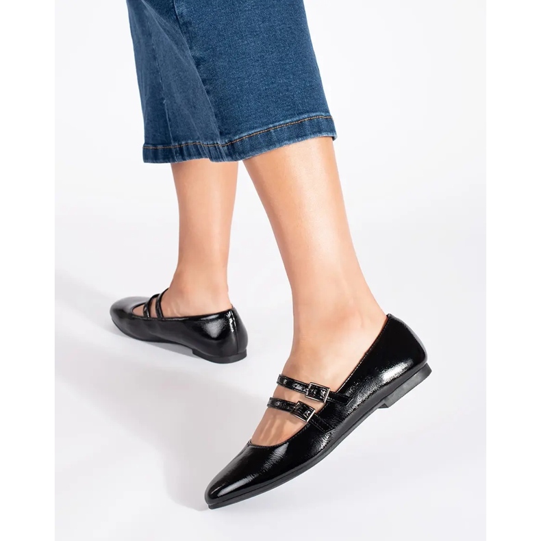 Ballerine in vernice nera con chiusura nero 1