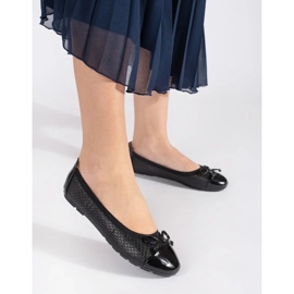 Ballerine da donna in vernice nera con fiocco nero 1