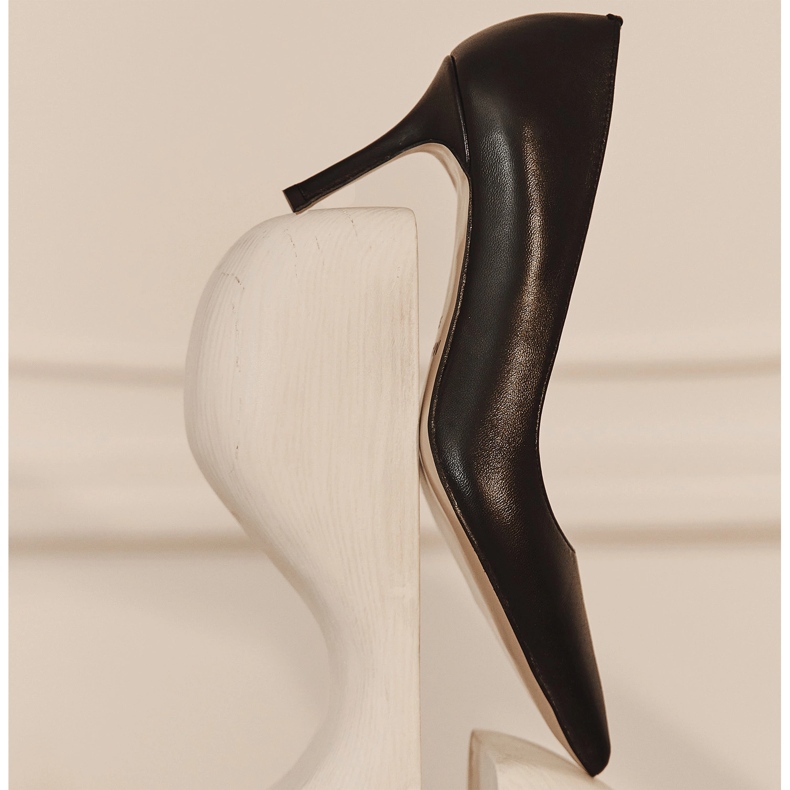 Marco Shoes Eleganti tacchi a spillo realizzati in morbida pelle nero 2
