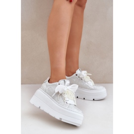 Sneaker in pelle sulla piattaforma d'argento Chebello 4658 2