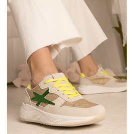 Sneaker sportive da donna beige con glitter 2