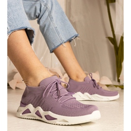 Sneaker da donna viola con una tomaia di socking 1