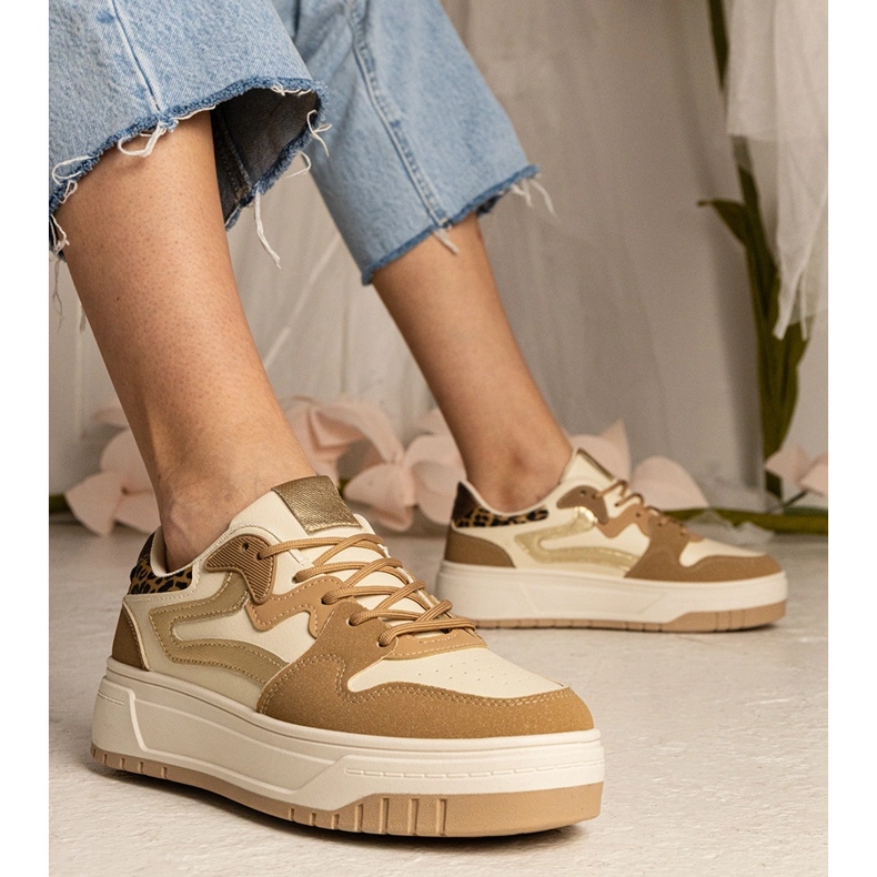 Sneaker beige sneaker sportive femminili 1