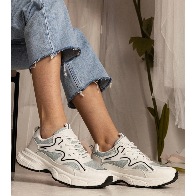 Sneaker sportive da donna bianca e verde 2