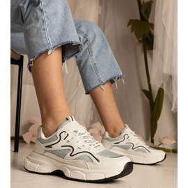 Sneaker sportive da donna bianca e verde 1