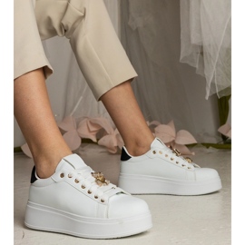 Sneaker bianche e bianche da donna decorate con pietre bianco 1