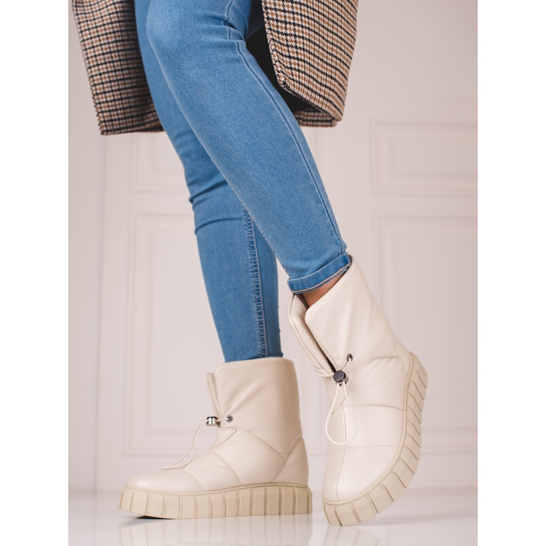 Doposci da donna in pelle beige con risvolto 2