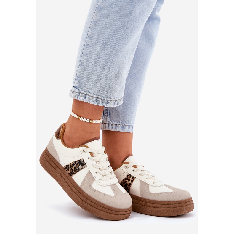 Sneaker femminili sulla piattaforma leopardo beige 1