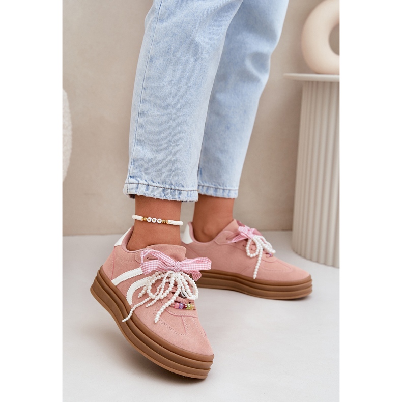 Sneaker femminili sulla piattaforma con decorazioni rosa 2