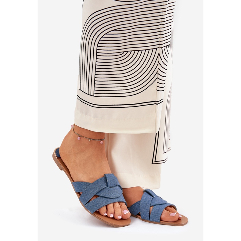 Flip da donna piatta con strisce di jeans intrecciate blu 1