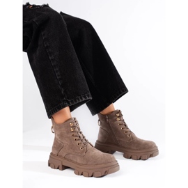 Stivaletti da donna in pelle scamosciata con suola spessa beige 2