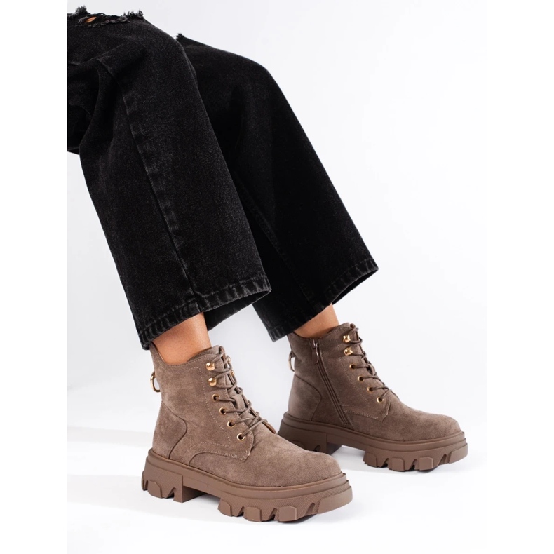 Stivaletti da donna in pelle scamosciata con suola spessa beige 2