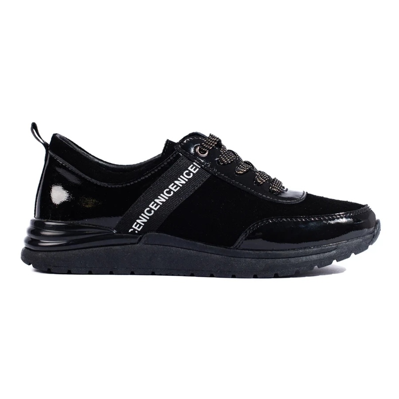 Scarpe sportive nere realizzate in pelle naturale nero 2