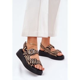 Sandali femminili sulla piattaforma e zeppe con fibbie zebra beige-nero 2