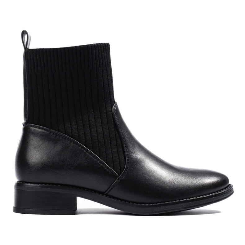 Stivaletti slip-on con tacco piatto nero 1