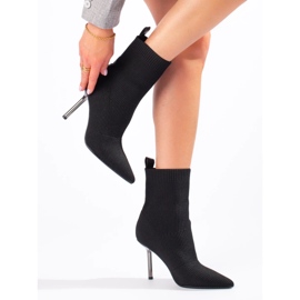 Stivaletti da donna aderenti con tacco alto nero 2