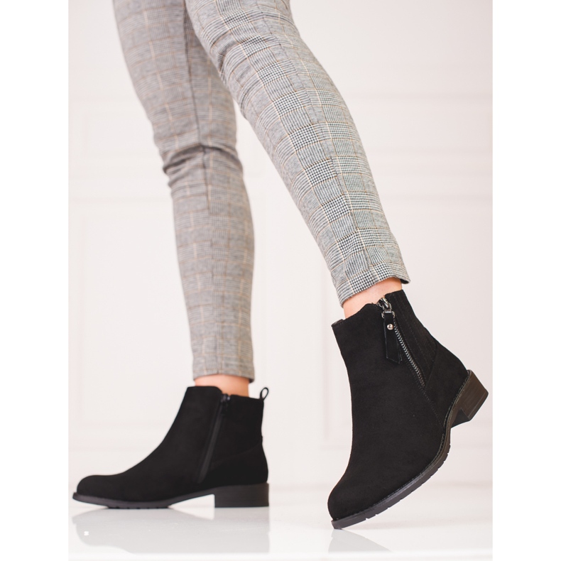 Stivaletti bassi da donna in camoscio nero 2