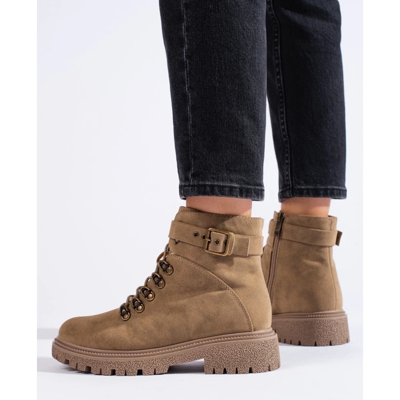 Stivali scamosciati da donna beige 1