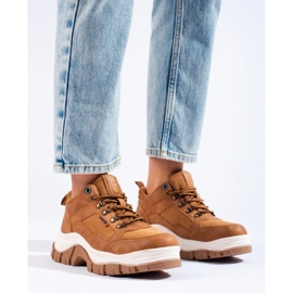 Sneakers da donna Big Star KK274362 su suola spessa beige 2