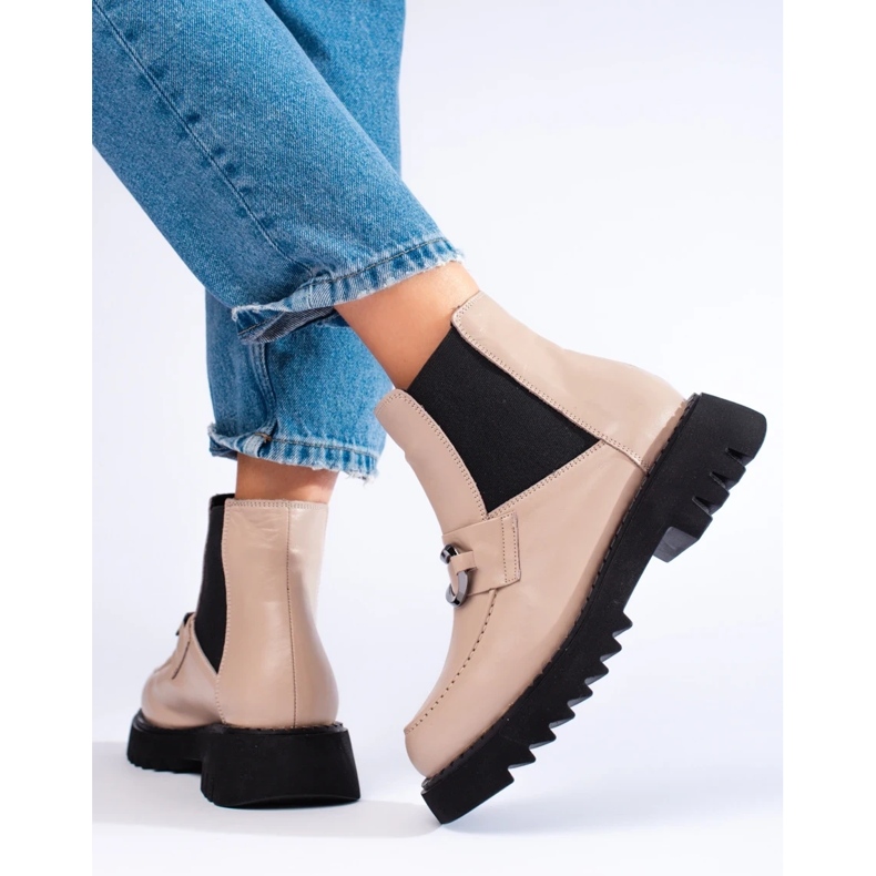 Stivali da donna in pelle con plateau beige 1