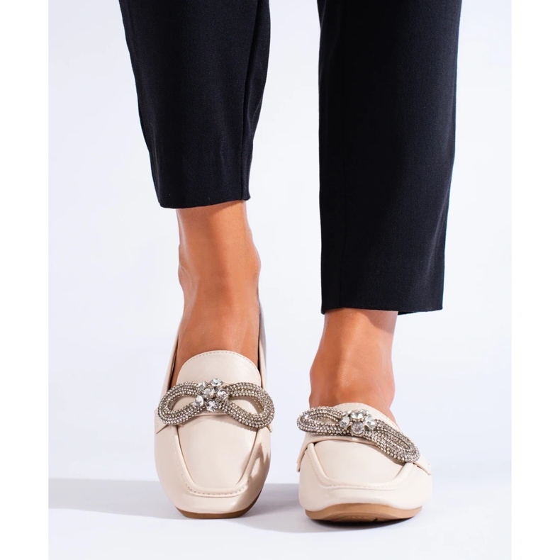 Mocassini eleganti da donna con decorazione beige 2