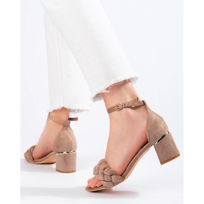Sandali da donna beige di Shelovet 2