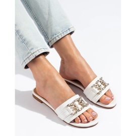 Pantofole bianche da donna con elegante fibbia Shelovet bianco 2