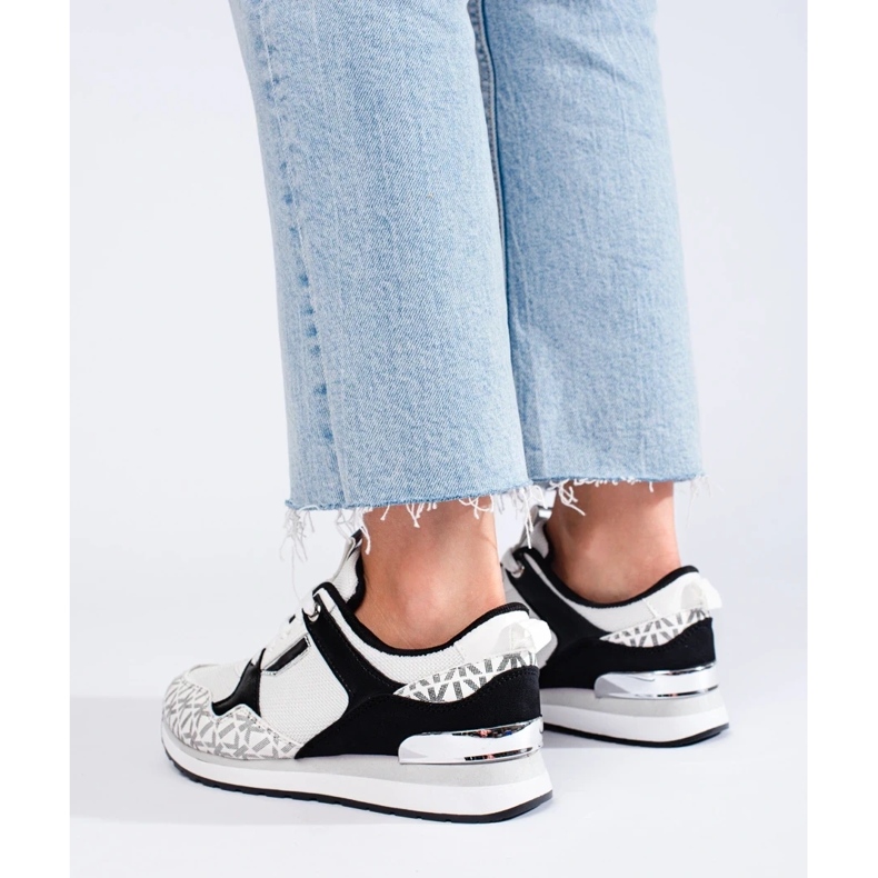 Scarpe sportive da donna Shelovet di colore nero e bianco 1