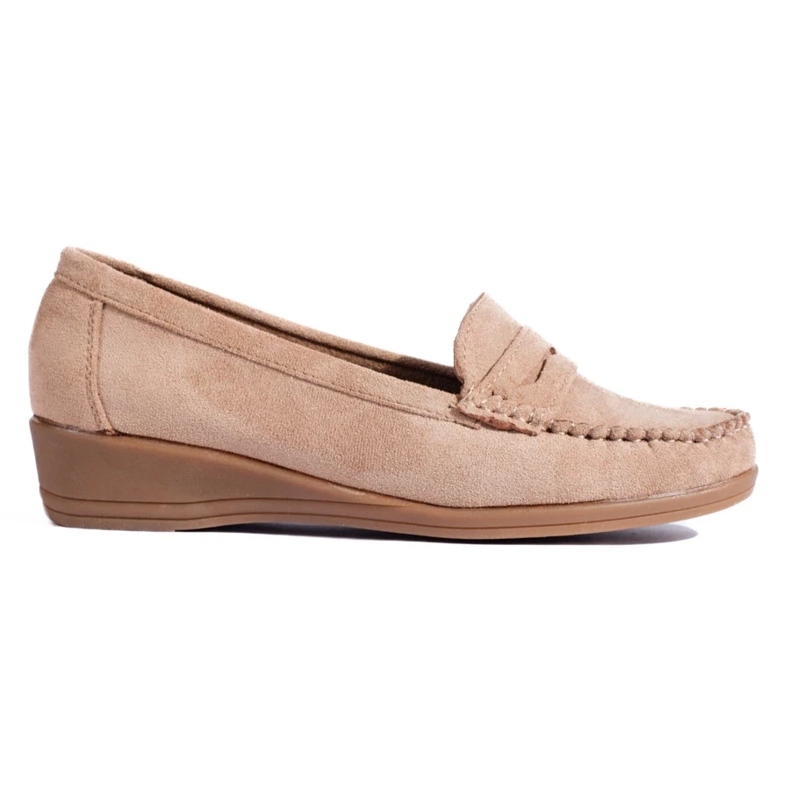 Mocassini in camoscio beige con zeppa bassa di Shelovet 2