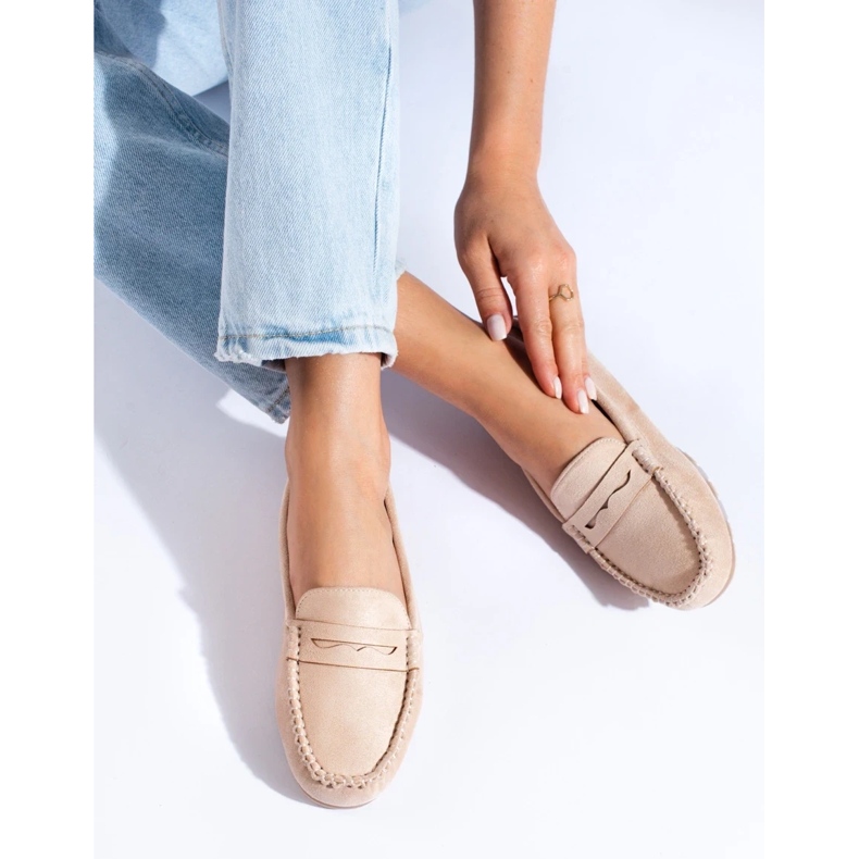 Mocassini da donna in camoscio beige di Shelovet 2