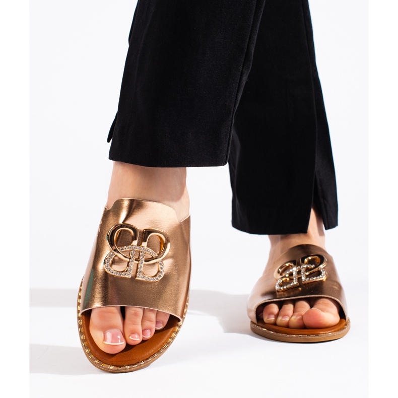 Eleganti infradito da donna color oro d'oro 2