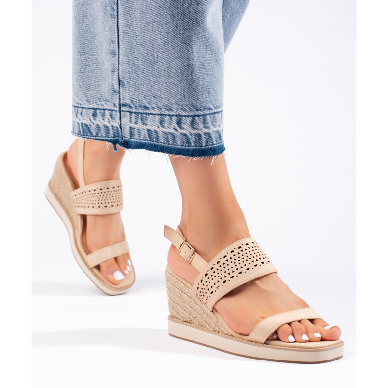 Sandali con zeppa da donna beige 2