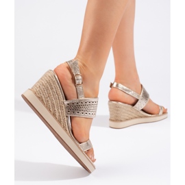 Sandali con zeppa da donna color oro d'oro 2