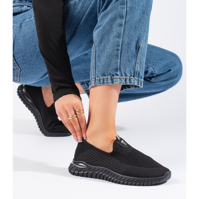 Sneakers da donna in tessuto nero 2