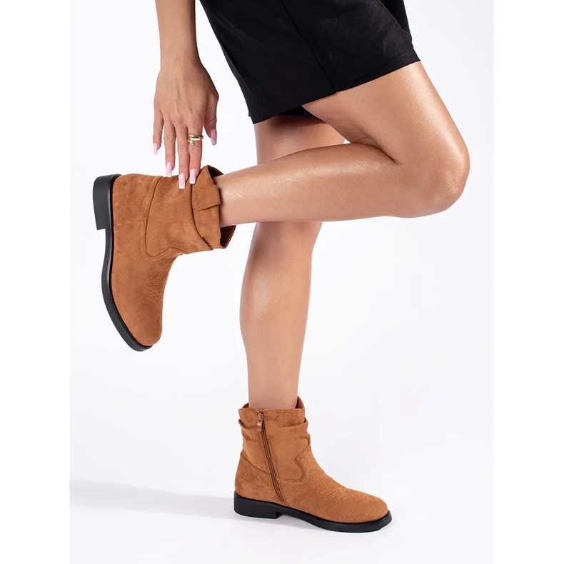 Stivali texani da donna in camoscio marrone 1