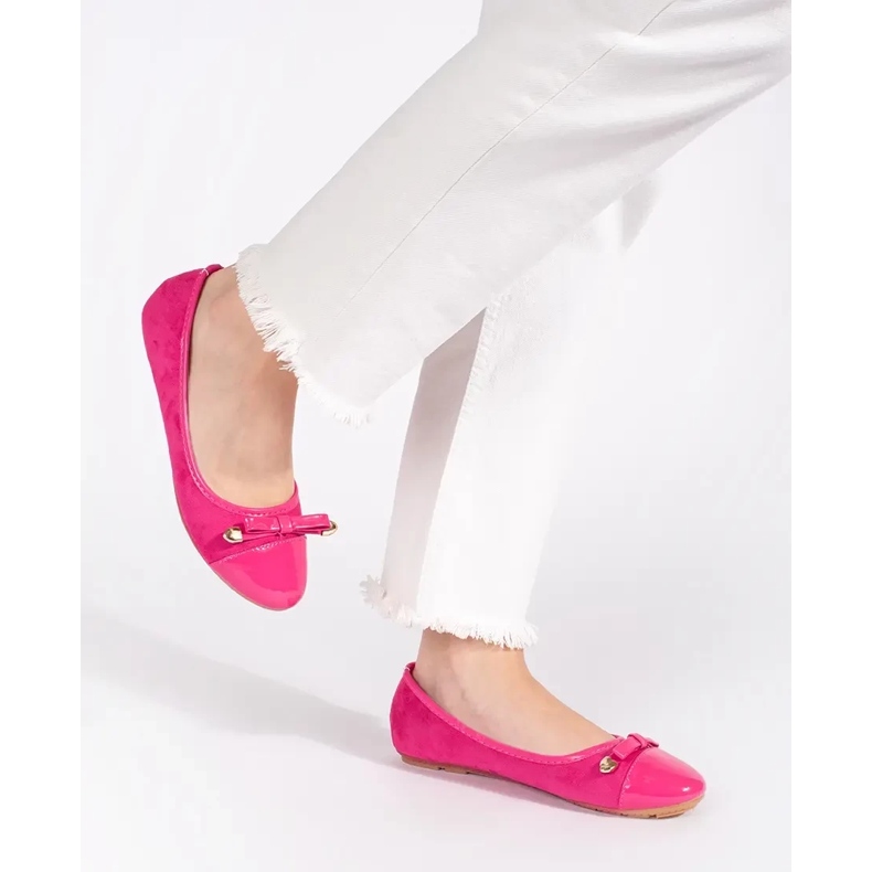 Ballerine basse da donna rosa con punta in vernice 1