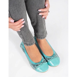 Ballerine blu con motivo serpente e fiocco 1