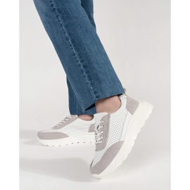 Goodin Scarpe sportive in pelle aperta su una suola spessa bianco 1
