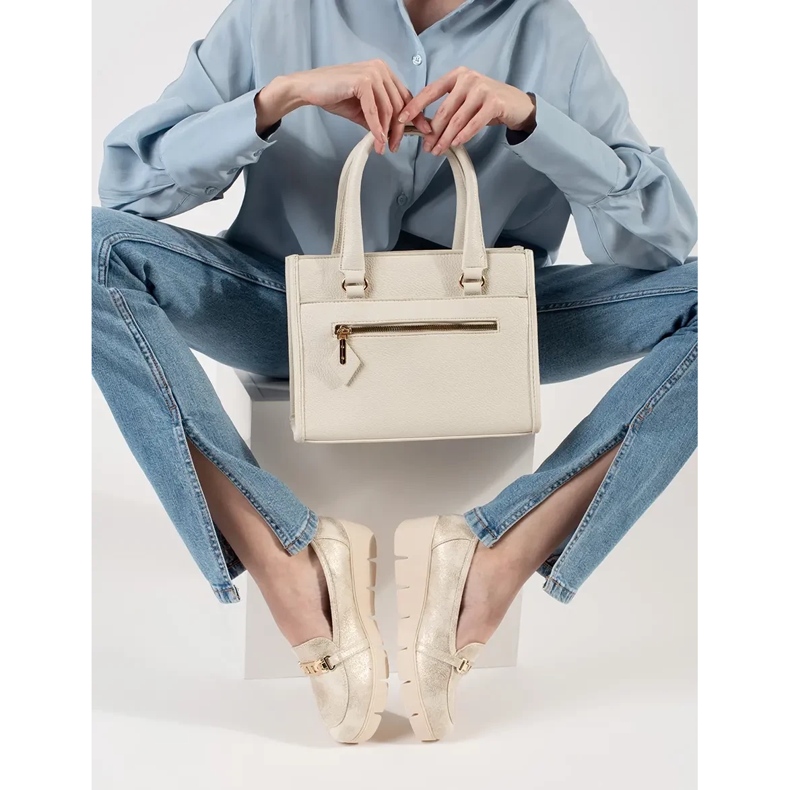Goodin Mocassine a cuneo dorato con una catena d'oro 1