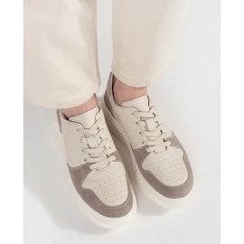 Goodin Sneakers in pelle beige sulla piattaforma 1