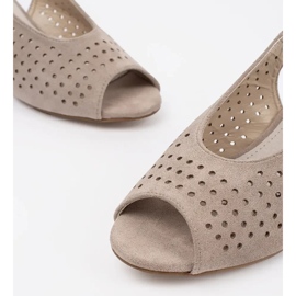 Goodin Sandali openwork beige su un post basso 2
