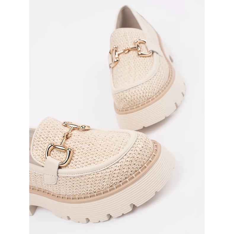 Goodin Mocassini beige sulla piattaforma con una catena d'oro 2