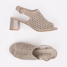 Goodin Sandali con tacchi alti beige in pelle scamosciata 2