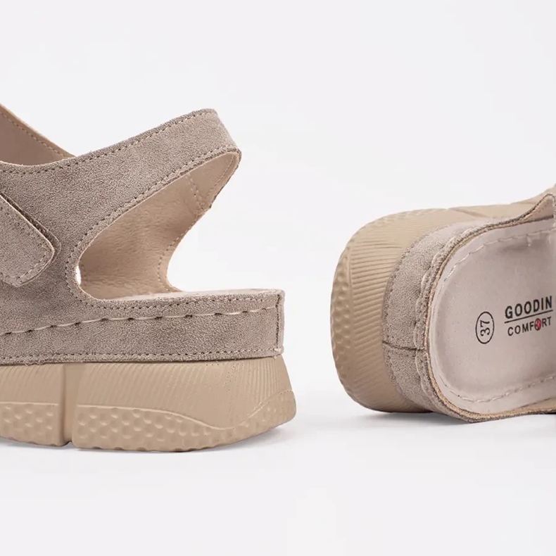 Goodin Sandali in velcro da donna beige con un ornamento 1