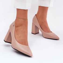 Eleganti pompe sul beige di Vinceza 62220 2