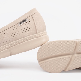 Goodin Light -Beige Openwork Mocaurs con un elemento dorato 2