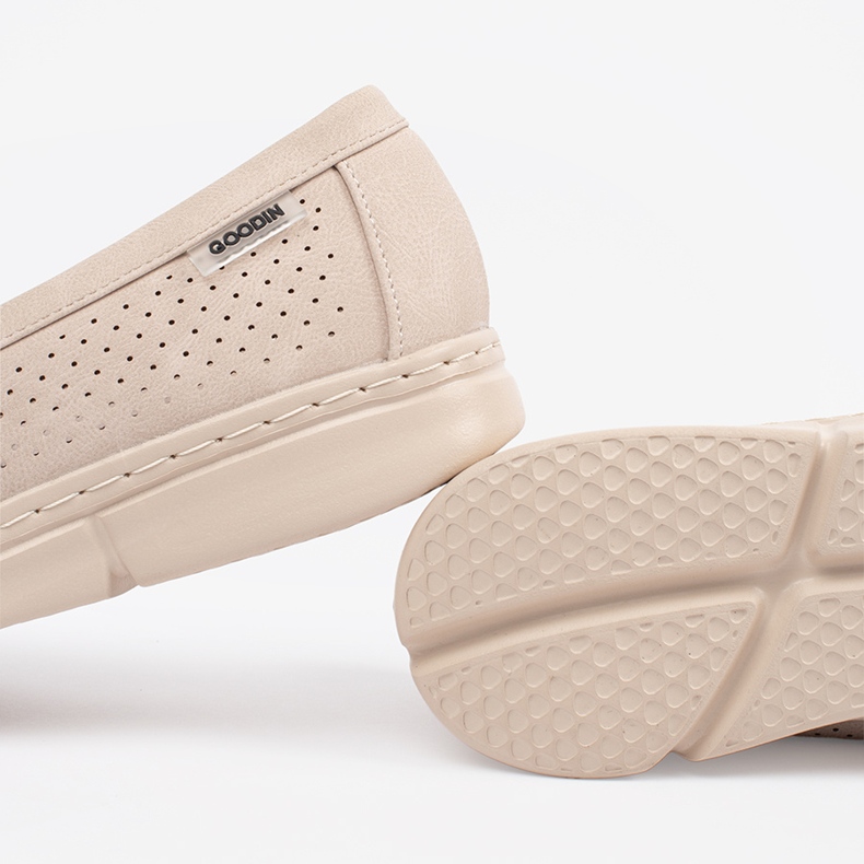 Goodin Light -Beige Openwork Mocaurs con un elemento dorato 2