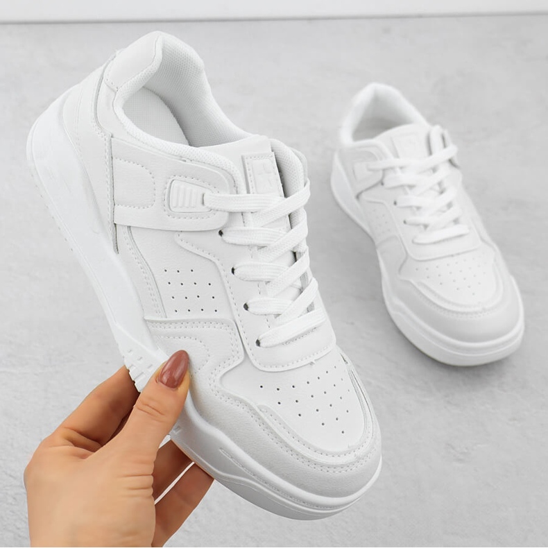 White News 6781 Scarpe sportive bianca 1
