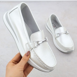 S.Barski Scarpe di mocassino in pelle sulla piattaforma di perle Białe S. Barski Gr51-598 bianco 1