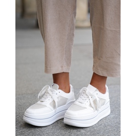 Sneaker femminili con un motivo bianco 2